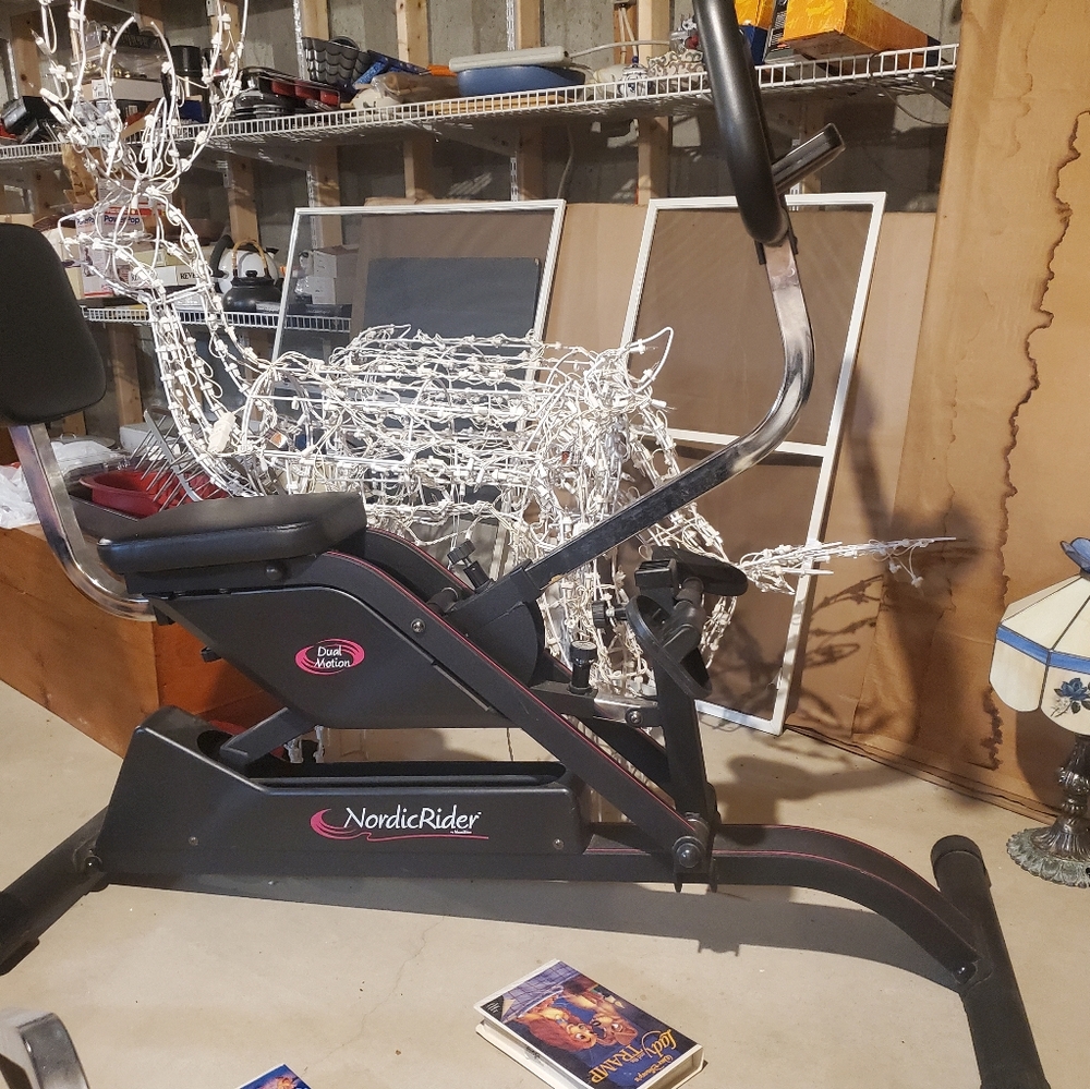Workout machine - Picture 2 of 3